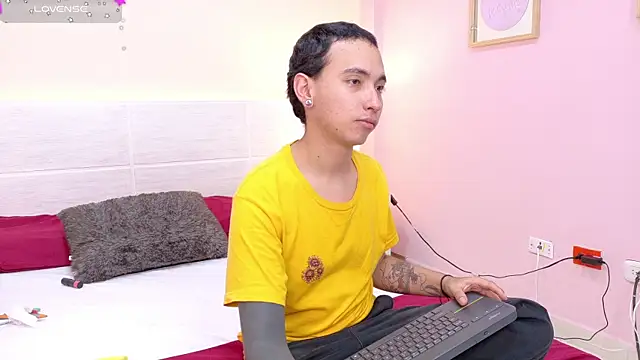 MARCUS AND HIKARY online show from January 13, 8:26 pm