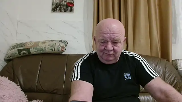 fullballs6 online show from February 14, 3:36 am