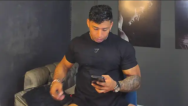 Snapshot of bradley_smith chatting on June 9, 7:53 am bradley smith online show from June 9, 7:53 am