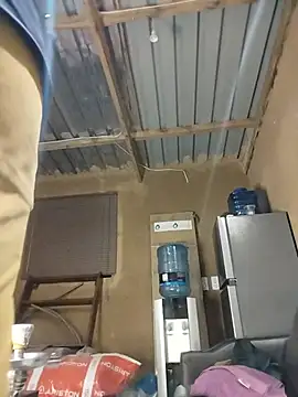 Chocolate factory man online show from July 28, 9:58 pm