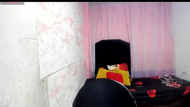 Snapshot of Brunette_sasha chatting on June 16, 11:46 am Brunette sasha online show from June 16, 11:46 am