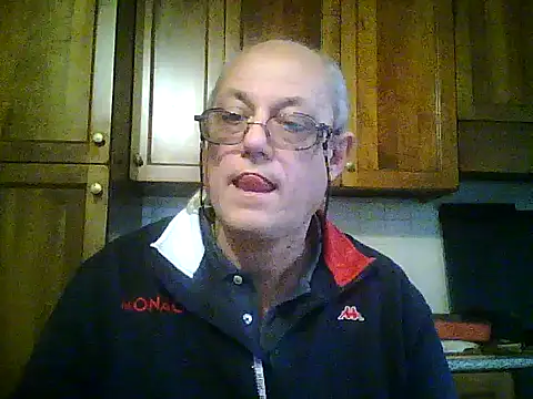 Snapshot of gianbragallini chatting on November 15, 12:56 pm gianbragallini online show from November 15, 12:56 pm