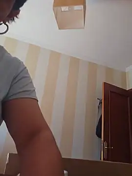 paulinaDiaz1 online show from May 23, 8:40 am