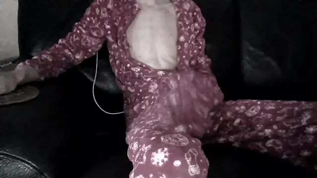 passif520 online show from December 14, 9:47 am