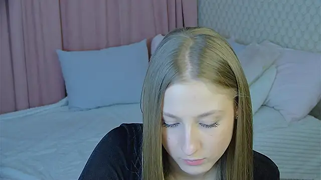 BritneyCruze online show from February 27, 11:10 am