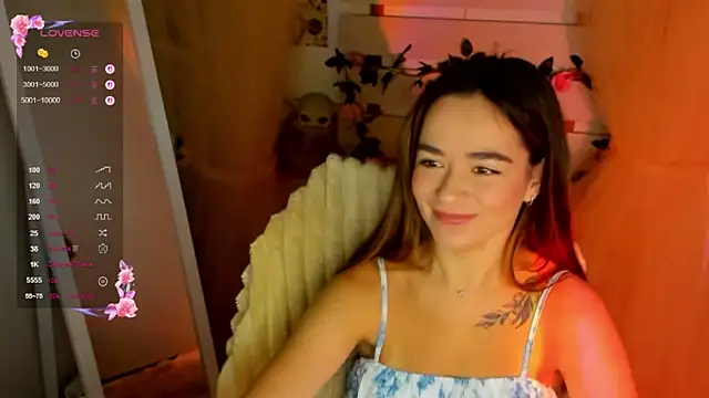 Snapshot of Bella_XO chatting on July 22, 6:49 am Bella XO online show from July 22, 6:49 am