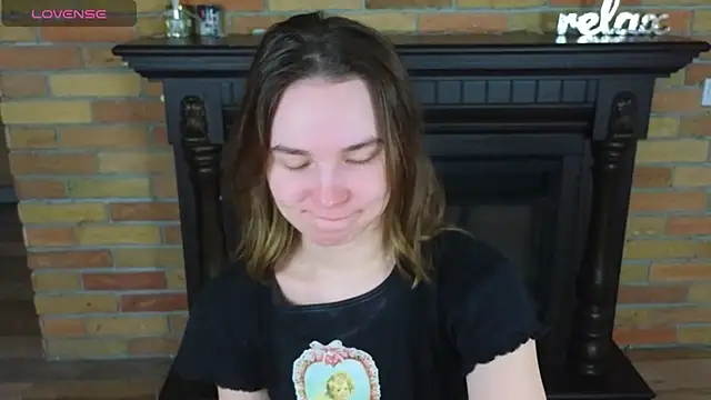 Ellie Sunset online show from March 19, 8:40 am