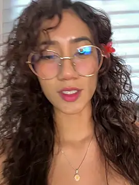 Snapshot of KaitlynLoveCam chatting on July 20, 10:01 pm KaitlynLoveCam online show from July 20, 10:01 pm
