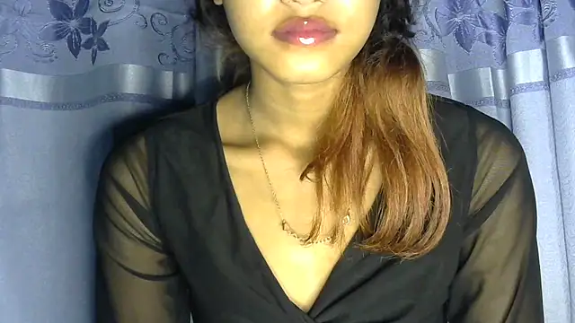 jassi-just18 online show from December 9, 7:18 pm