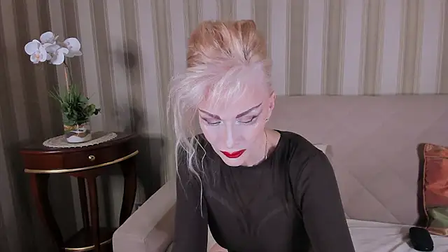 Rita Farel online show from March 11, 9:21 pm