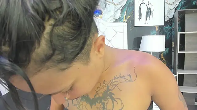 Snapshot of rave_connor chatting on November 19, 7:03 pm rave connor online show from November 19, 7:03 pm