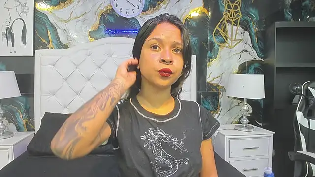 Snapshot of rave_connor chatting on February 7, 7:06 pm rave connor online show from February 7, 7:06 pm