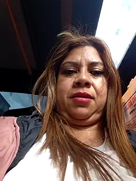 Laura-Hernandez online show from June 27, 8:36 pm