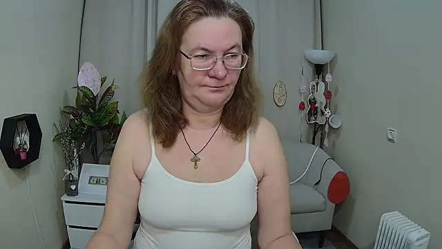 HolyMilfa online show from April 14, 6:52 am