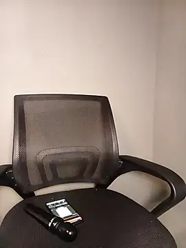 Snapshot of lisa_larry88 chatting on January 15, 4:06 am lisa larry88 online show from January 15, 4:06 am