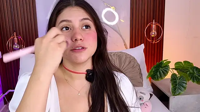 pamelajons  online show from June 5, 12:33 pm