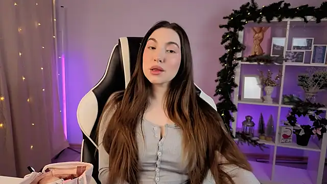 MelissaLovvv online show from February 13, 3:46 am