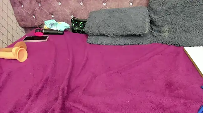 VALENTINA3x online show from March 13, 6:26 am