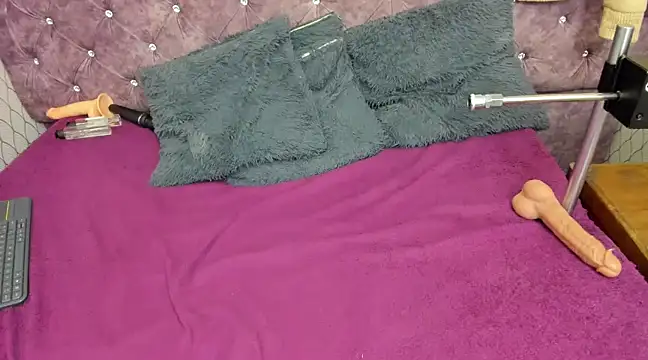 VALENTINA3x online show from March 17, 6:29 am