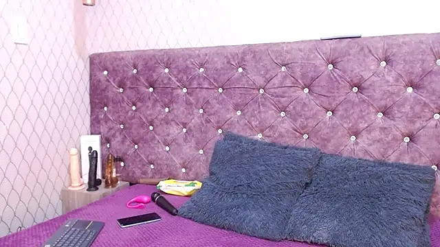 VALENTINA3x online show from November 30, 3:54 am