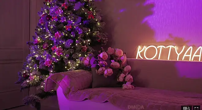 Snapshot of -Kottyaa- chatting on December 21, 6:02 pm -Kottyaa- online show from December 21, 6:02 pm