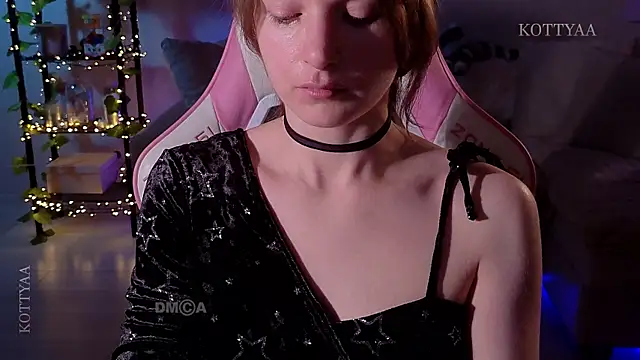 Snapshot of -Kottyaa- chatting on October 3, 6:27 pm -Kottyaa- online show from October 3, 6:27 pm