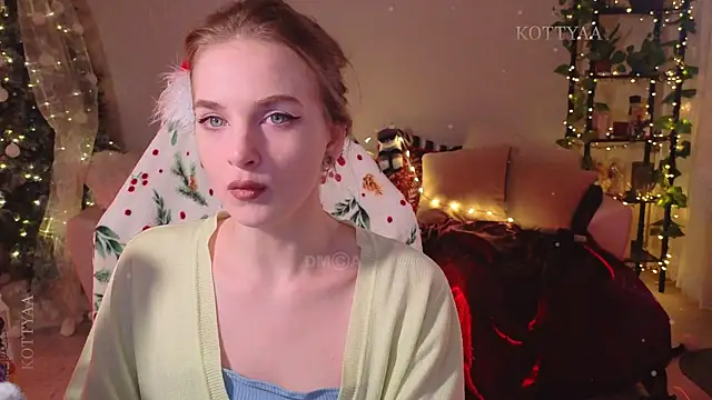 Snapshot of -Kottyaa- chatting on January 5, 7:28 pm -Kottyaa- online show from January 5, 7:28 pm