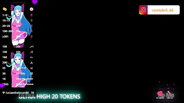 Snapshot of Trixiroy chatting on February 8, 3:32 am Trixiroy online show from February 8, 3:32 am