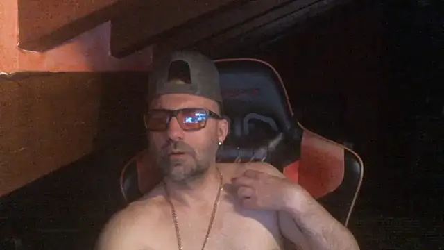 Snapshot of 6996horus chatting on March 14, 1:34 am 6996horus online show from March 14, 1:34 am