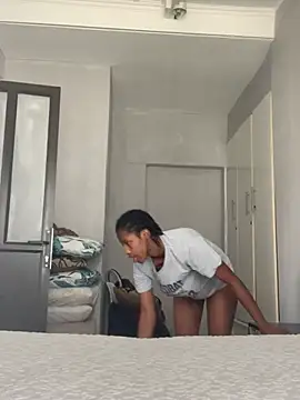 Queen-Boobylicious online show from April 10, 8:52 am