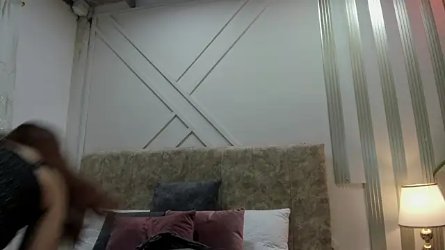 ashley  foxx  online show from October 4, 1:53 pm