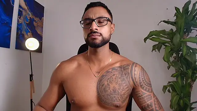 LiamGarcia1 online show from March 20, 3:50 pm