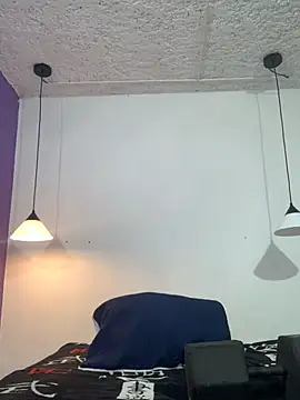 Salomon koude online show from April 12, 8:36 pm