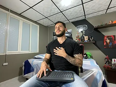 marcel crawford96 online show from March 25, 1:50 pm