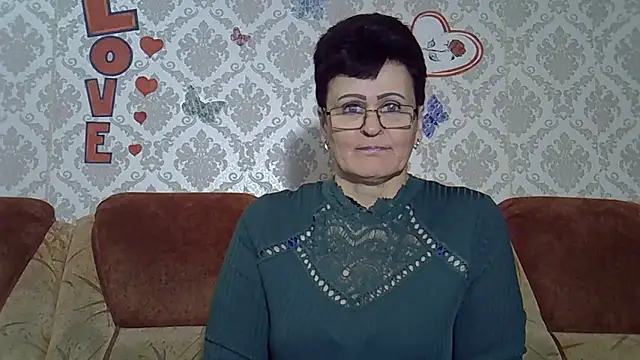 PaulaGolden online show from January 9, 5:15 pm