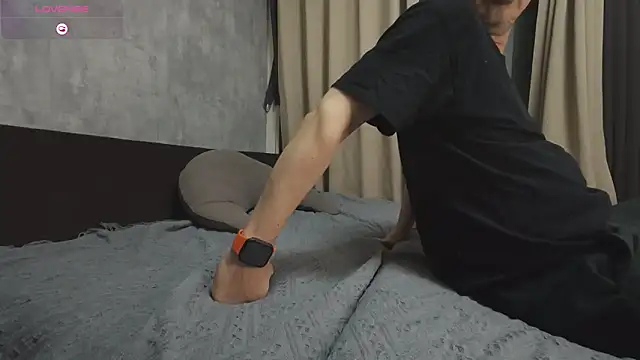 NETORARE SECRET online show from March 6, 9:39 am