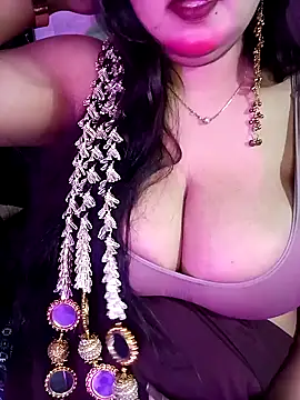 Suhanakhan00 online show from March 23, 6:50 am