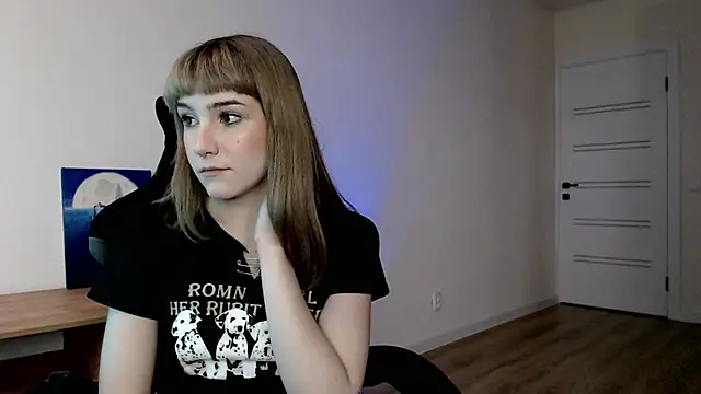 Princess Shy    online show from March 11, 2:18 pm