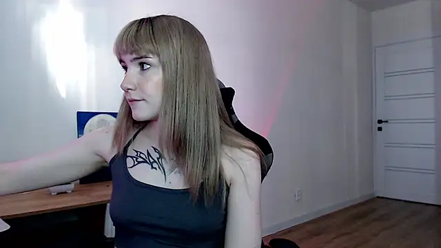 Princess Shy    online show from March 16, 2:55 pm