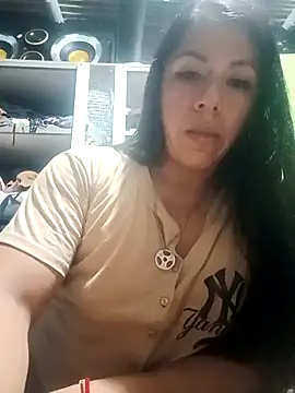 Karenn12 online show from May 6, 4:52 am