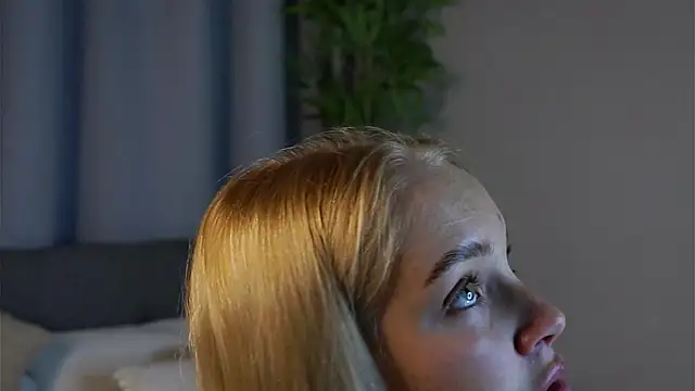 AftonConnett online show from February 20, 1:02 am