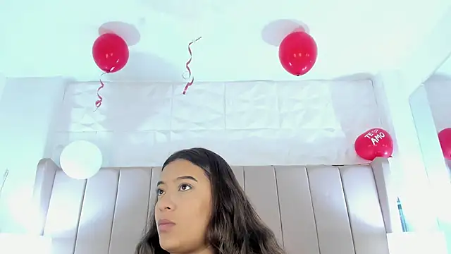 MollyBigBoobs12 online show from February 20, 7:30 pm