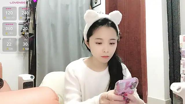 Snapshot of QQ88-99 chatting on February 12, 9:10 am QQ88-99 online show from February 12, 9:10 am