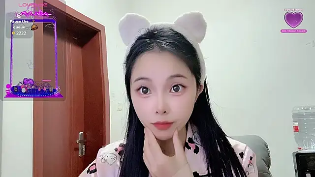 Snapshot of QQ88-99 chatting on September 22, 12:34 am QQ88-99 online show from September 22, 12:34 am