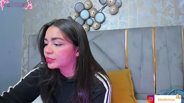 KimDevinne online show from November 13, 1:48 am