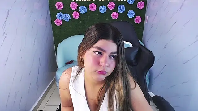 emmalee 01a online show from February 28, 10:52 am