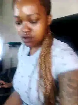 ThickPearlx23 online show from January 19, 6:50 am