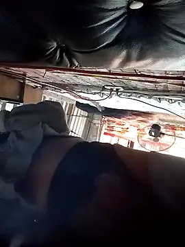 yovana13 online show from October 22, 9:25 pm