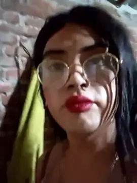 yovana13 online show from November 21, 12:10 am