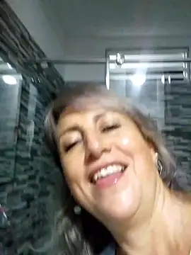 Snapshot of almaluna7 chatting on October 14, 11:38 pm almaluna7 online show from October 14, 11:38 pm